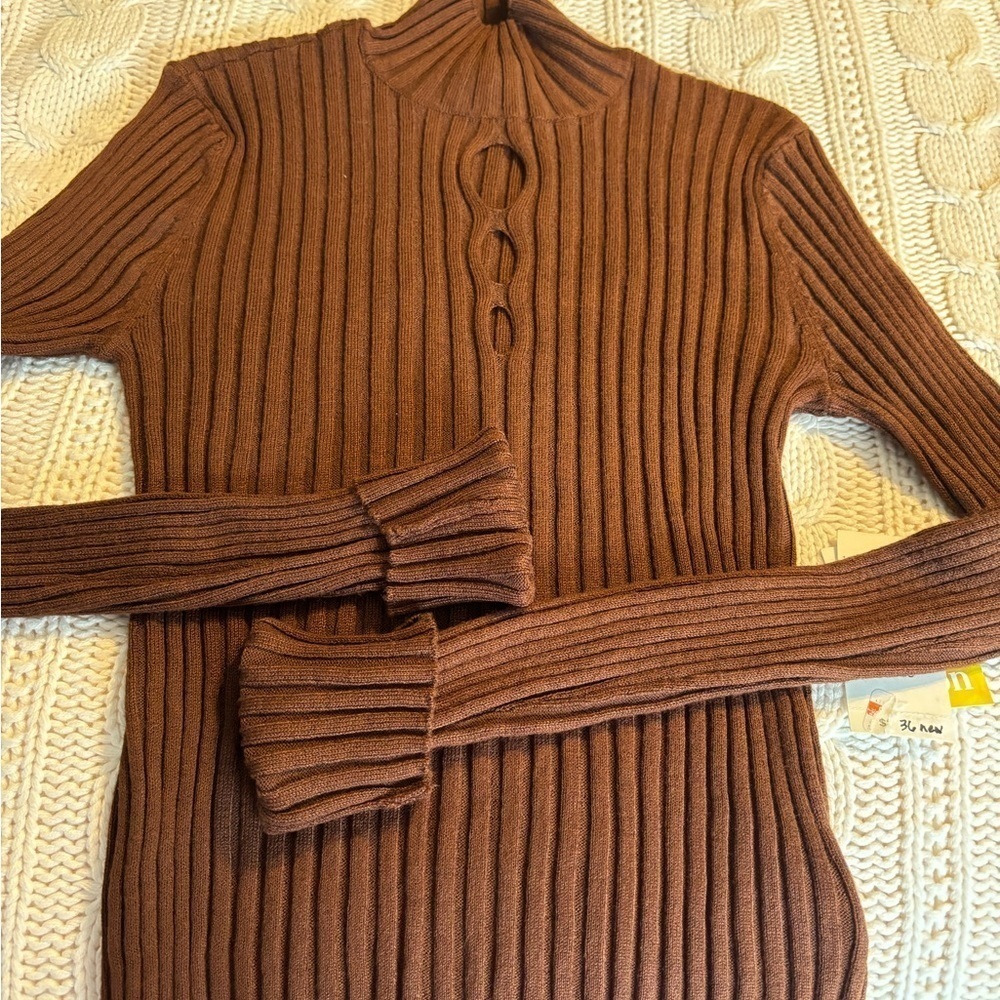 Sugar moon brown turtle neck ribbed sweater size XS